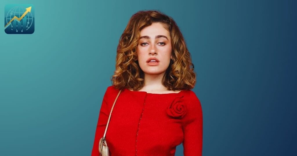 Rachel Sennott Income Sources